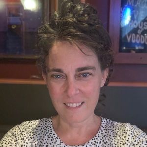 Meet your Posher, Leigh